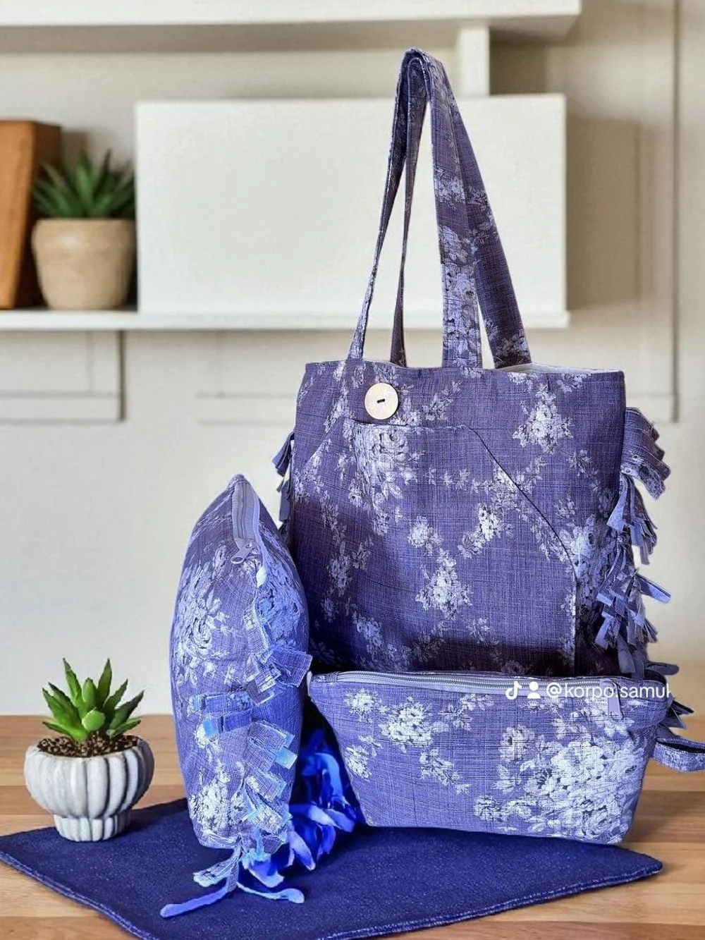 Purple Floral Tote Bag Set with Matching Pouches - Women Bags - Picture 6 of 7